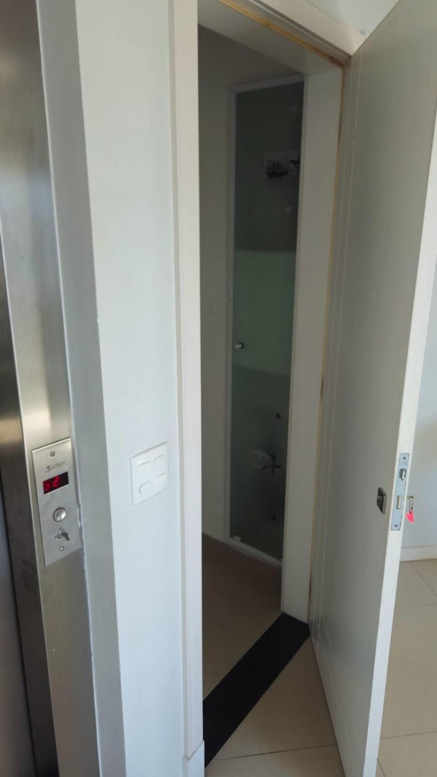 Apartamento Alto Padrao No 16º Andar Com 3 Quartos *