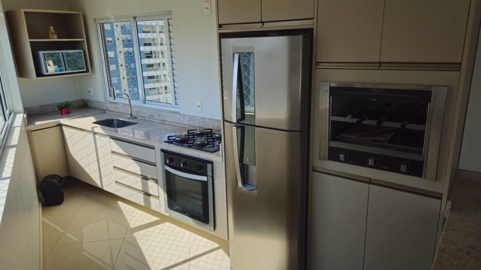 Alto Padrao No 16º Andar Com 3 Quartos Apartamento Balneário Camboriú